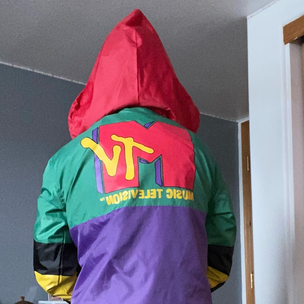 MTV wind breaker (S)